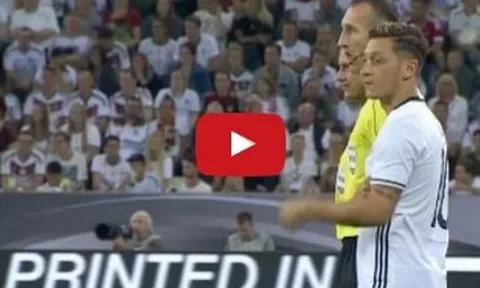 Màn trình diễn của Mesut Oezil vs Phần Lan