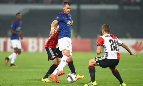 Màn trình diễn của Morgan Schneiderlin vs Feyenoord