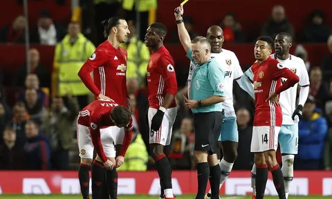 Màn trình diễn của Paul Pogba vs West Ham