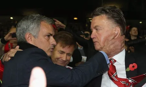 'Man United sai lầm khi sa thải Louis van Gaal'