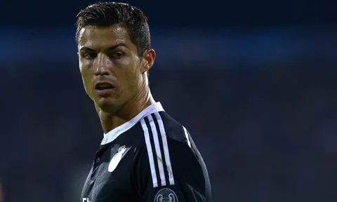 31 tuổi, Ronaldo vẫn nhận 20 triệu mỗi mùa