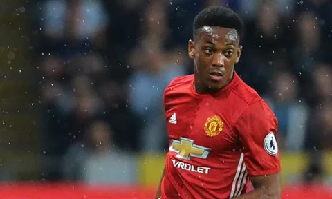 Martial, Mahrez lọt đội hình tệ nhất vòng 3 Premier League