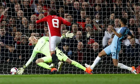 M.U hồi sinh ở Old Trafford