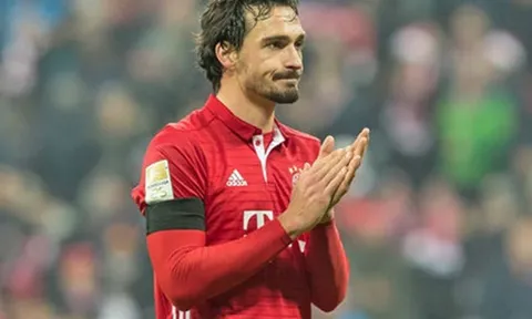 Mats Hummels thừa nhận suýt gia nhập Man United