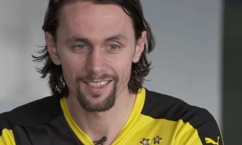 Neven Subotic chính thức rời Dortmund, Liverpool mừng thầm