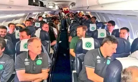Messi từng ngồi trên máy bay gặp nạn tại Colombia