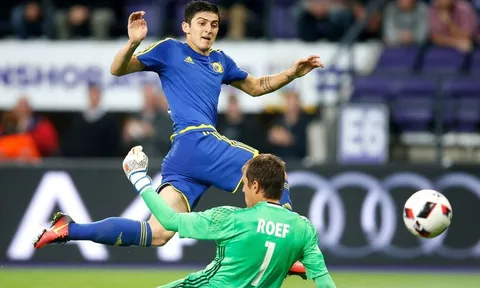 "Messi Iran" từ chối Ngoại hạng Anh