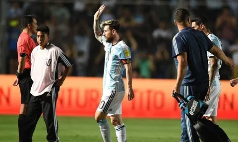 Messi lại sắm vai "Chúa cứu thế"