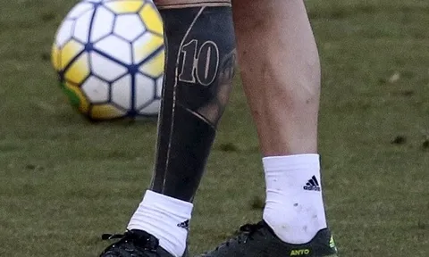 Messi 'thay đổi' hoàn toàn sau khi gặp Neymar