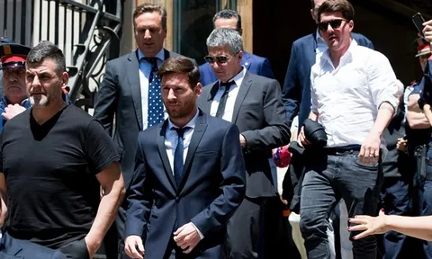 Messi, đằng sau sự ngây thơ là trùm mafia?