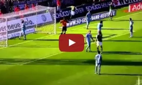 Mesut Oezil 'quẩy' như Neymar khi còn ở Werder Bremen