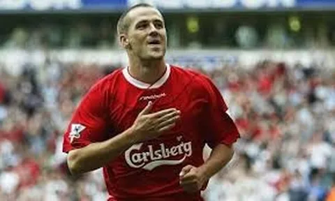 Michael Owen từng tuyệt vời ra sao trong màu áo Liverpool