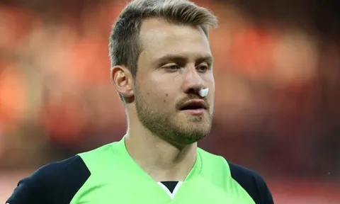 Mignolet sẵn sàng làm Klopp đau đầu ở vị trí thủ môn