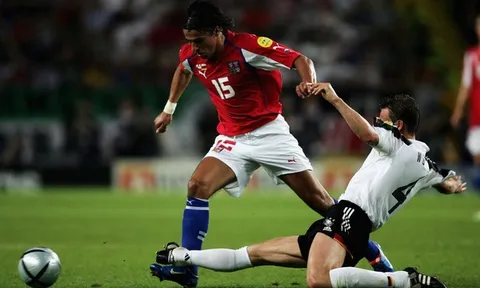 Milan Baros - Sát thủ khét tiếng của CH Séc