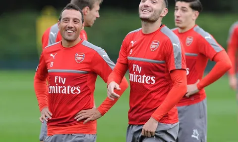 Một buổi tập tràn đầy tiếng cười của Arsenal