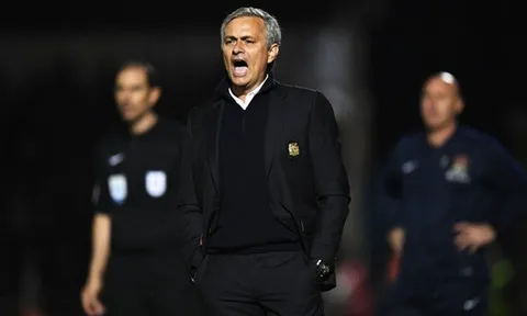 Chiến Leicester City, Mourinho tự "hành xác" bản thân