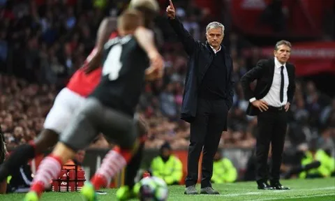 Mourinho bất ngờ ca ngợi "đôi cánh" của Man United