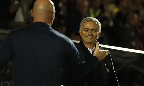 Mourinho cười mãn nguyện, M.U thắng đậm Northampton