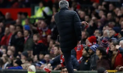 Mourinho khiến giới chủ Man Utd 'nóng mặt'