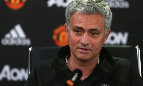 Mourinho: 'Số phận dành cho Man Utd là vô địch'
