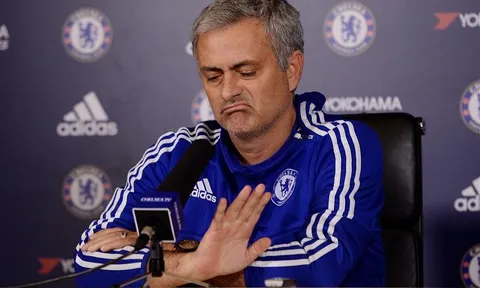 Mourinho và những lần lên báo chỉ trích học trò