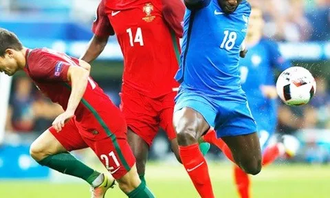 Moussa Sissoko như 'lên đồng' trong trận chung kết EURO 2016