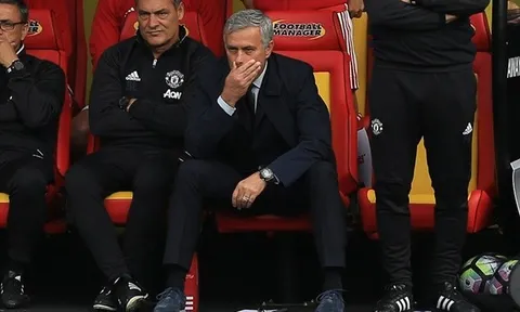 M.U thua bạc nhược, Mourinho lập 2 kỷ lục buồn