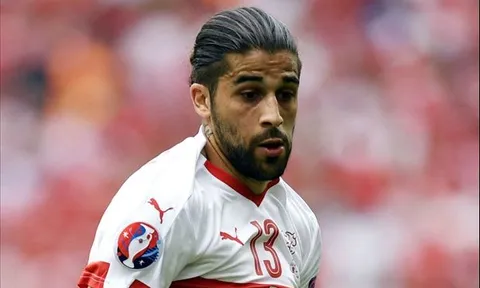 Mục tiêu của Real và Arsenal nằng nặc đòi ra đi