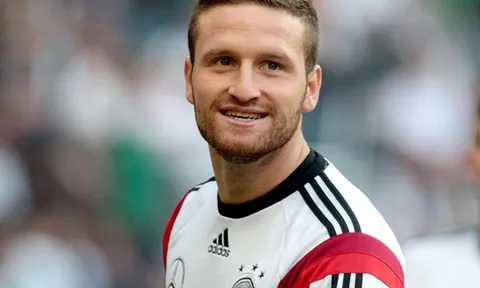 Chỉ 20 triệu, Arsenal vẫn có được Mustafi?