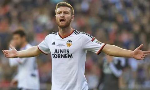 Arsenal hỏi mua trung vệ hay nhất La Liga mùa trước