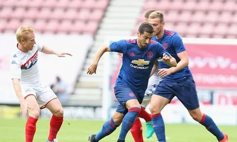 Mkhitaryan sẽ đá Rooney lên ghế dự bị
