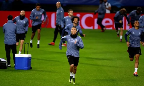 Nặng tình, nhưng Ronaldo vẫn thi đấu hết mình trước Sporting