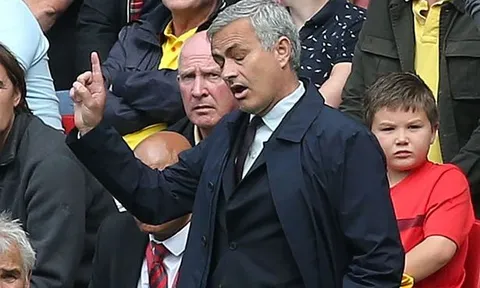 Này Mourinho, đừng "xài chiêu cũ"!