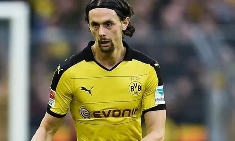 CHÍNH THỨC: Neven Subotic phải ở lại Dortmund vì lí do không ai muốn