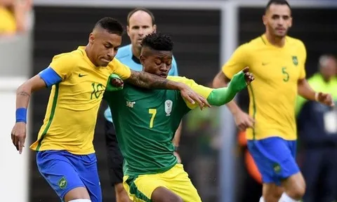 Neymar tịt ngòi, Brazil bị 10 người Nam Phi cầm chân nhạt nhoà