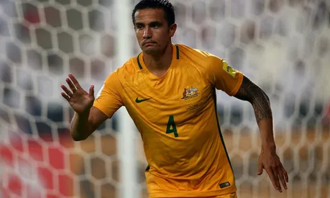 Ngày Tim Cahill giải cứu "Chuột túi"