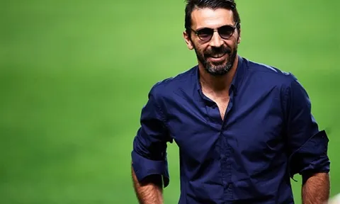 Nghỉ tập, dàn sao Juventus hóa 'soái ca' đi tham quan sân khách