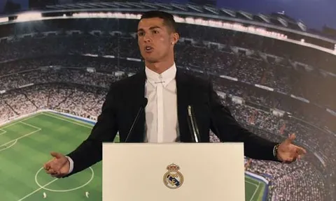 Người Bundesliga 'nóng mắt' với Ronaldo