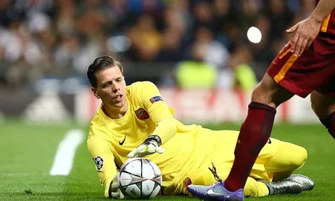 "Người thừa" Szczesny lại nói KHÔNG với Arsenal