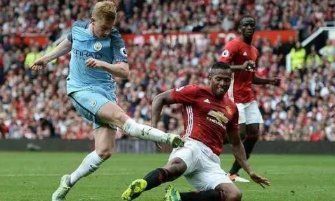 Nhìn De Bruyne, Mourinho thấy sao?