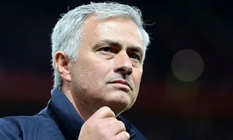 Nhờ Mourinho, MU sẽ nuốt chửng phần còn lại Premier League