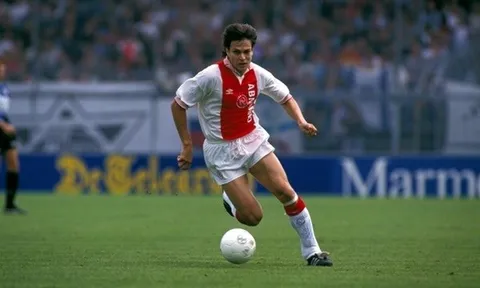 Những bàn thắng của danh thủ Jari Litmanen