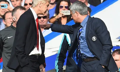 Những lần đối đầu trong quá khứ của Wenger và Mourinho