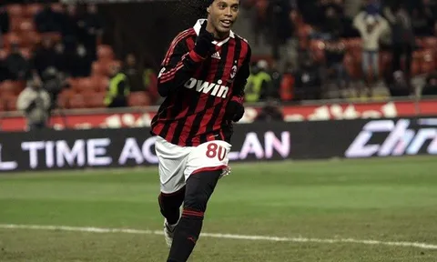Những pha kiến tạo ấn tượng của Ronaldinho khi đá cho Milan