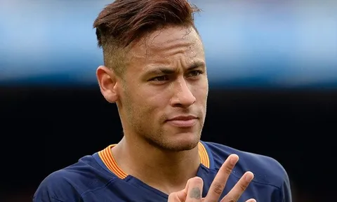 Những pha phạm lỗi ác ý nhắm vào Neymar