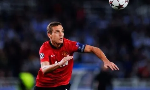 Những pha truy cản dũng mãnh của Nemanja Vidic