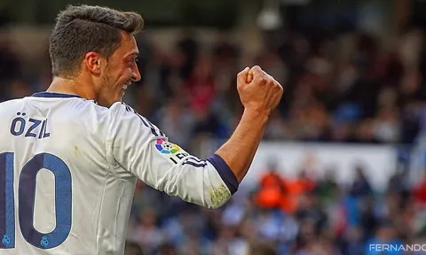 Những pha xử lý đẳng cấp của Mesut Oezil tại Real Madrid