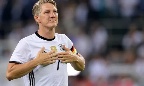 Những pha xử lý đẳng cấp của Schweinsteiger