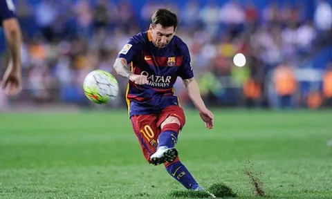Những siêu phẩm sút phạt của Lionel Messi