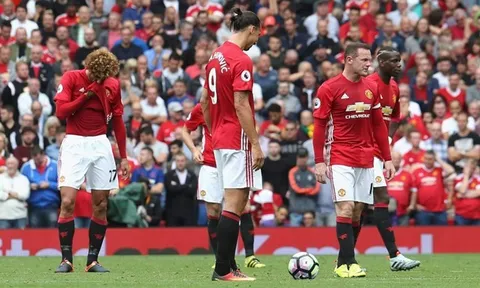 Nội bộ MU cãi nhau giữa hiệp derby Manchester